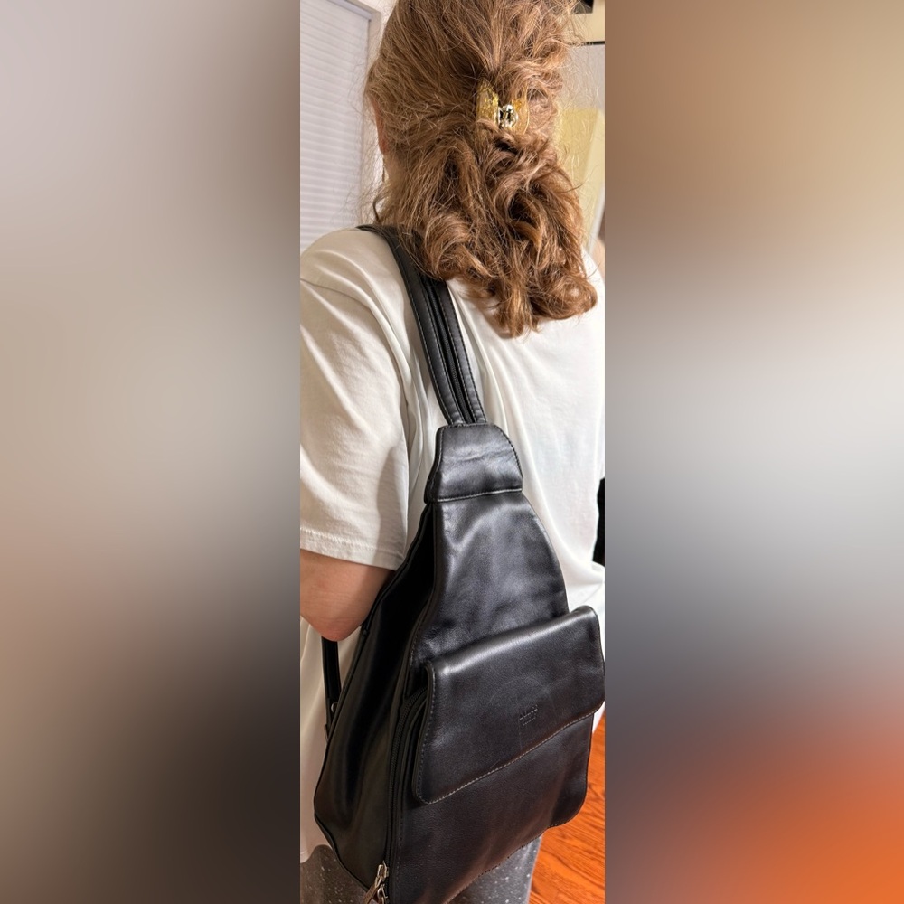 Beautiful Leather Dolce Miele 2 in 1 bag (side bag + a backpack)
